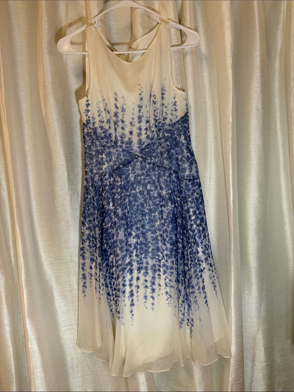 Hobbs London 100% Silk White Trailing Blue Delphinium Floral Midi Dress US 4 - Picture 5 of 13